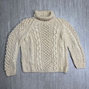 Vintage Womens Wool Cable Knit Sweater Hand Made in Italy Size Medium/Large